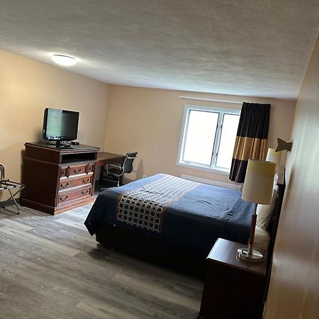 Wickford Motor Inn ノースキングスタウン エクステリア 写真