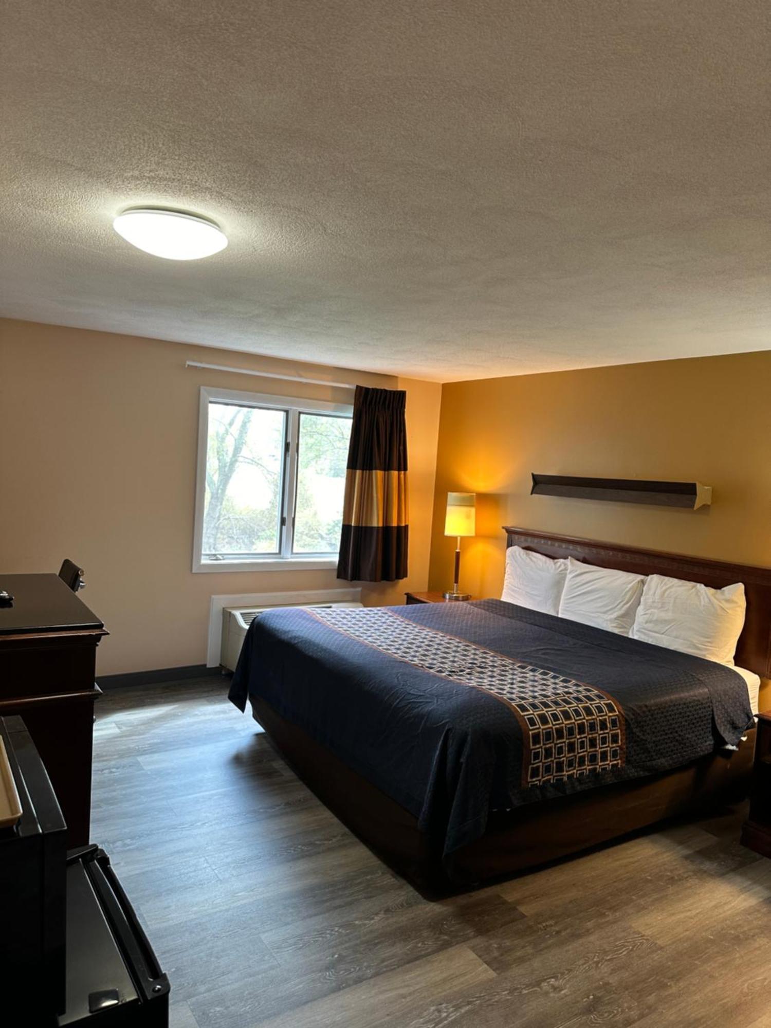Wickford Motor Inn ノースキングスタウン エクステリア 写真