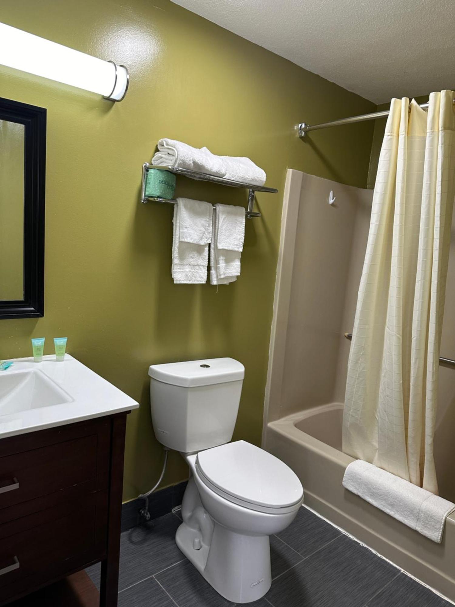 Wickford Motor Inn ノースキングスタウン エクステリア 写真