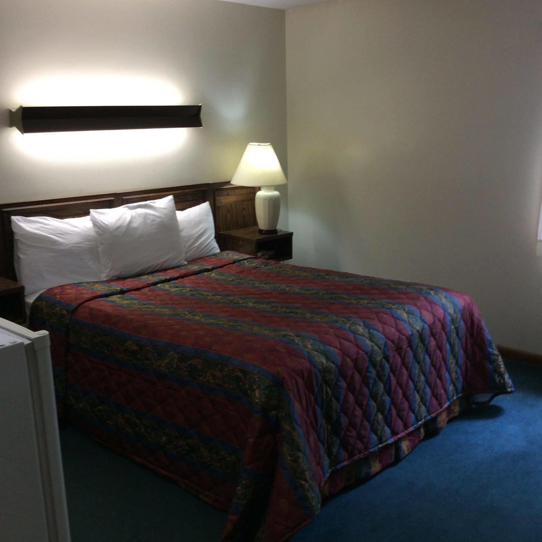 Wickford Motor Inn ノースキングスタウン エクステリア 写真