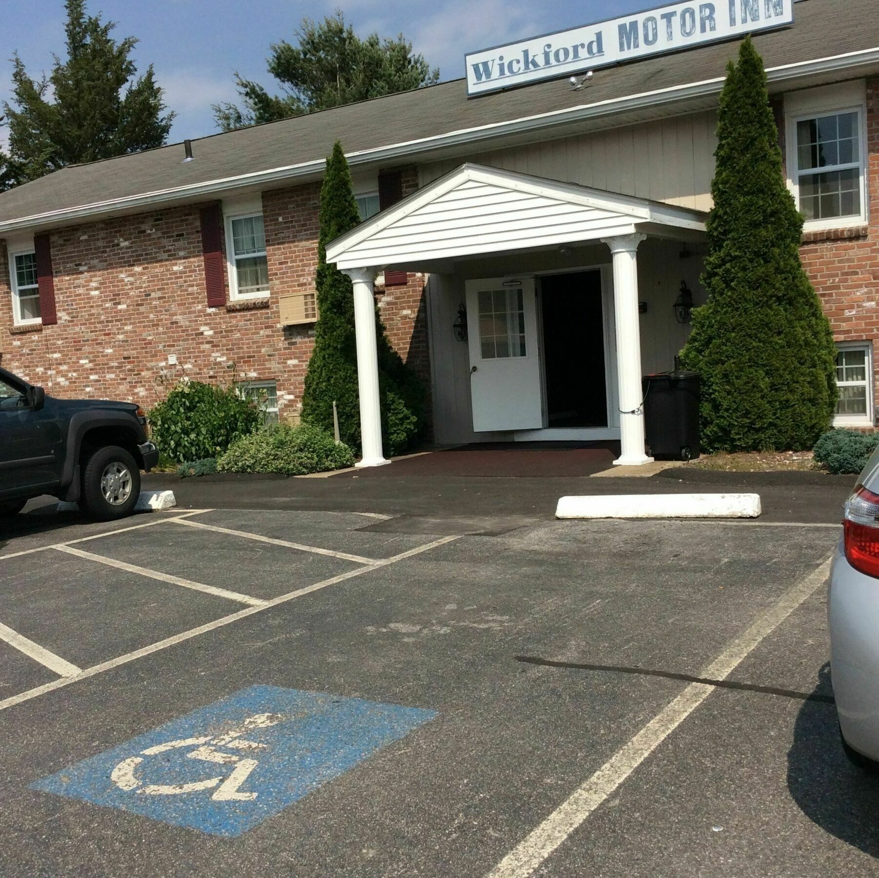 Wickford Motor Inn ノースキングスタウン エクステリア 写真
